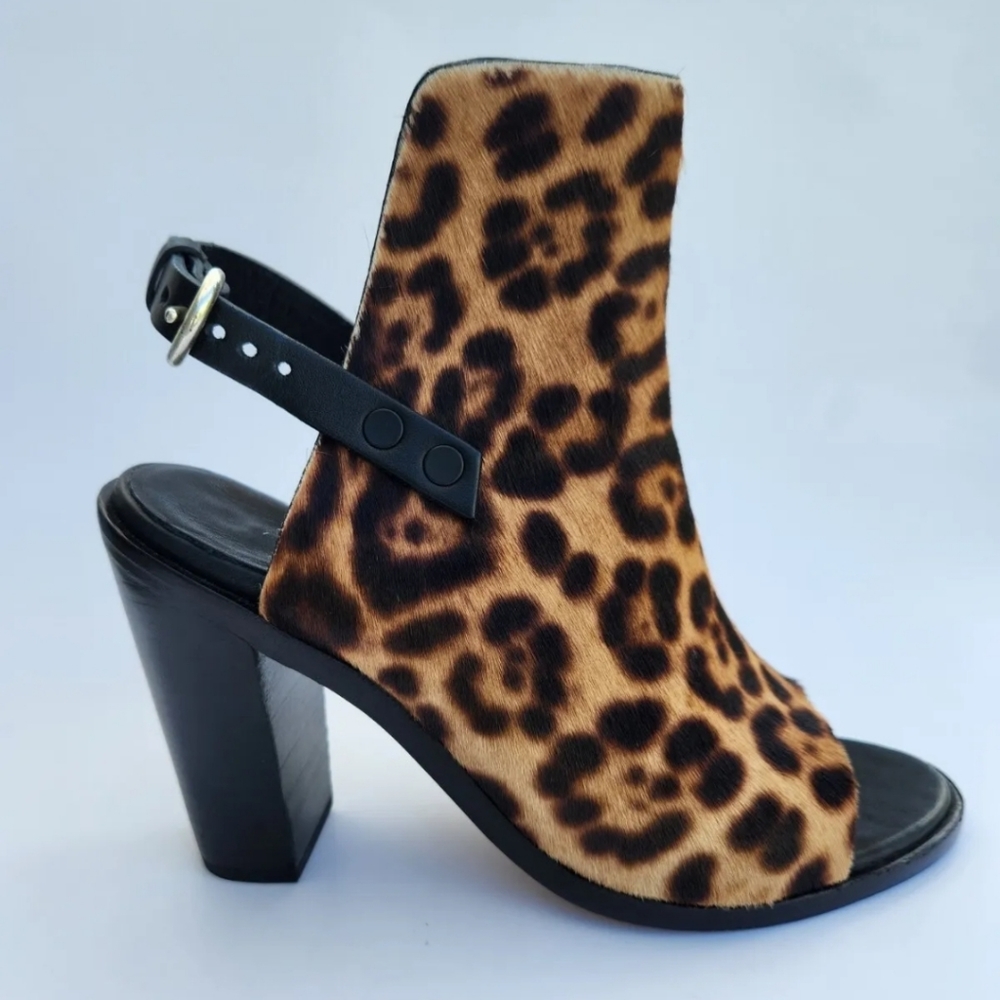 Rag & Bone Wyatt Sz 38 Sandals Leopard Print Pony Hair Belted Pumps Heels Women